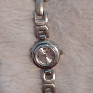 Urban Vibes watch with a stainless steel band